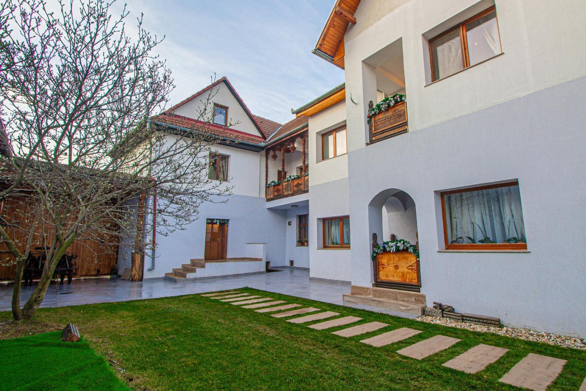 Runca-N Rai Hotel Cristian  Buitenkant foto