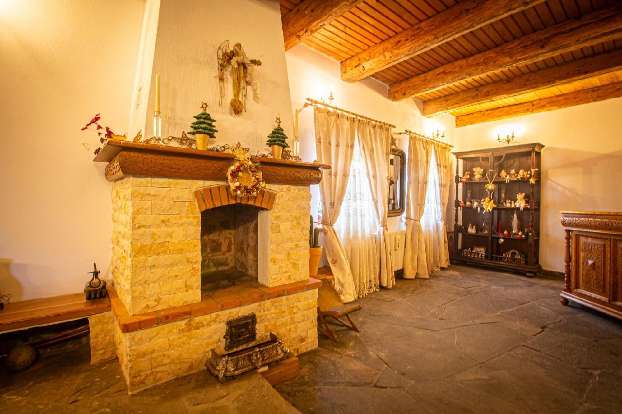 Runca-N Rai Hotel Cristian  Buitenkant foto